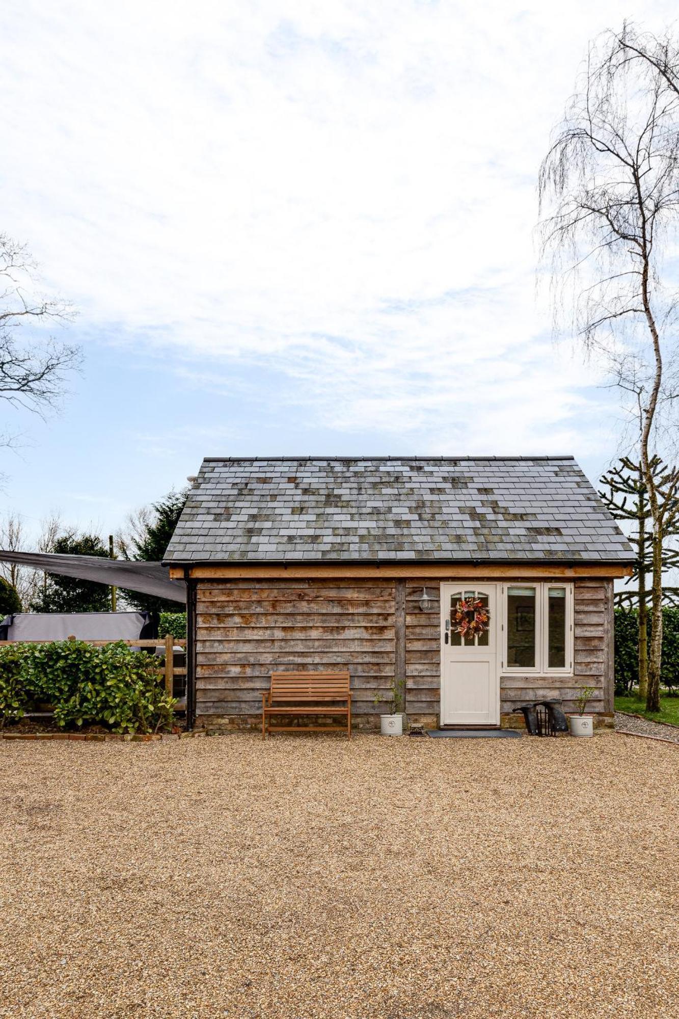 Willa Oak Tree Hideaway Whitchurch  Zewnętrze zdjęcie